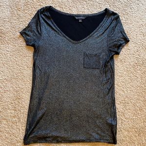 Rock & republic black Vneck T with silver shimmer